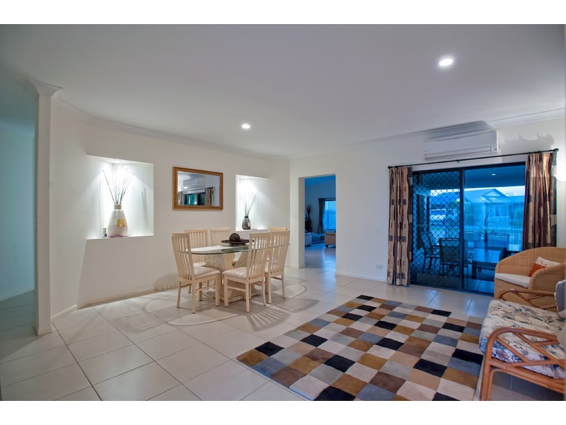 8 Maria Close, Mareeba QLD 4880