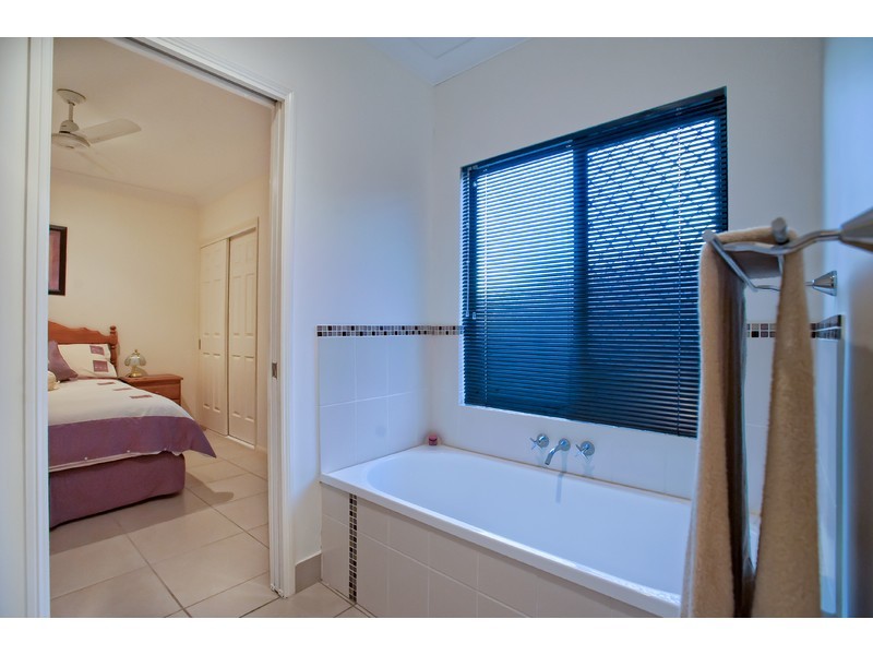 8 Maria Close, Mareeba QLD 4880