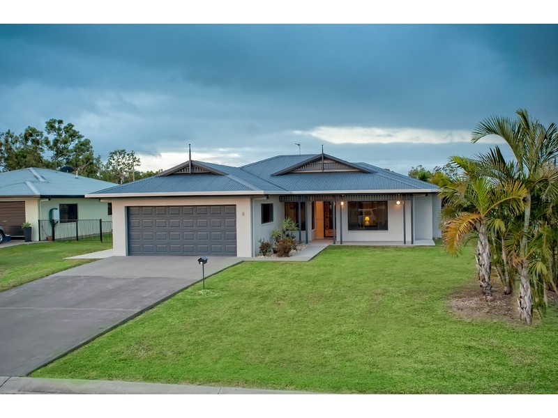 8 Maria Close, Mareeba QLD 4880