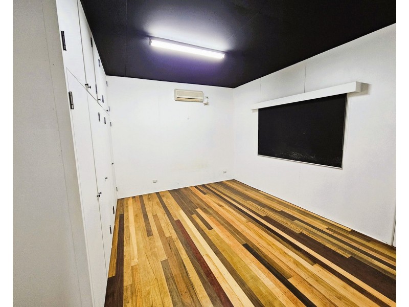 Contact Agent, Mareeba QLD 4880