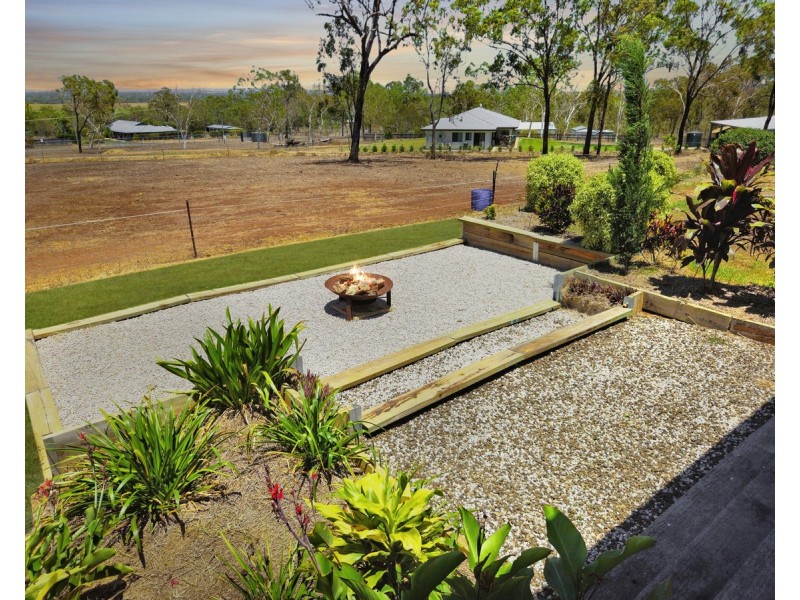 97 Rozel Close, Mareeba QLD 4880