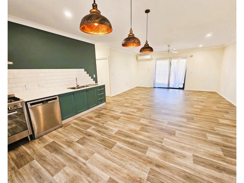 97 Rozel Close, Mareeba QLD 4880