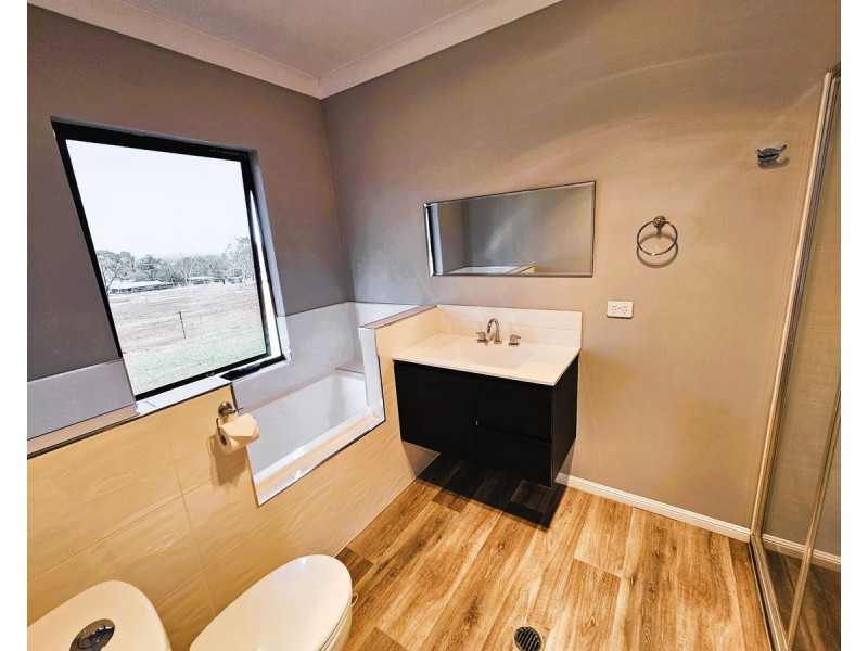 97 Rozel Close, Mareeba QLD 4880