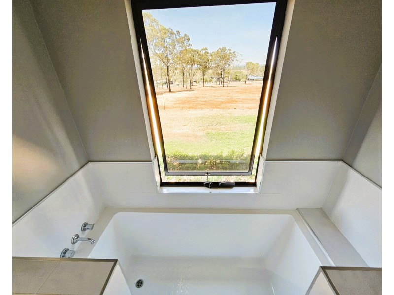 97 Rozel Close, Mareeba QLD 4880