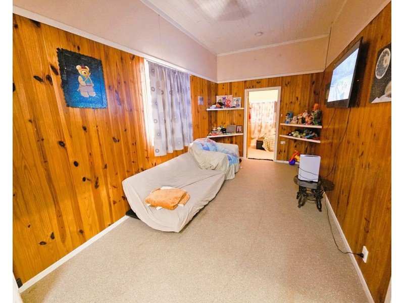 12 Eccles Street, Mareeba QLD 4880