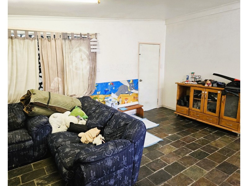 12 Eccles Street, Mareeba QLD 4880