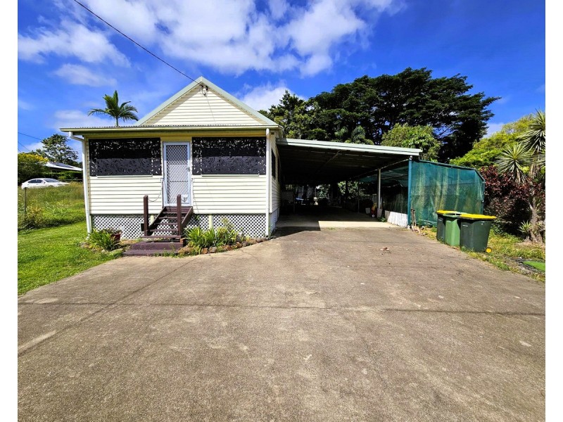 12 Eccles Street, Mareeba QLD 4880