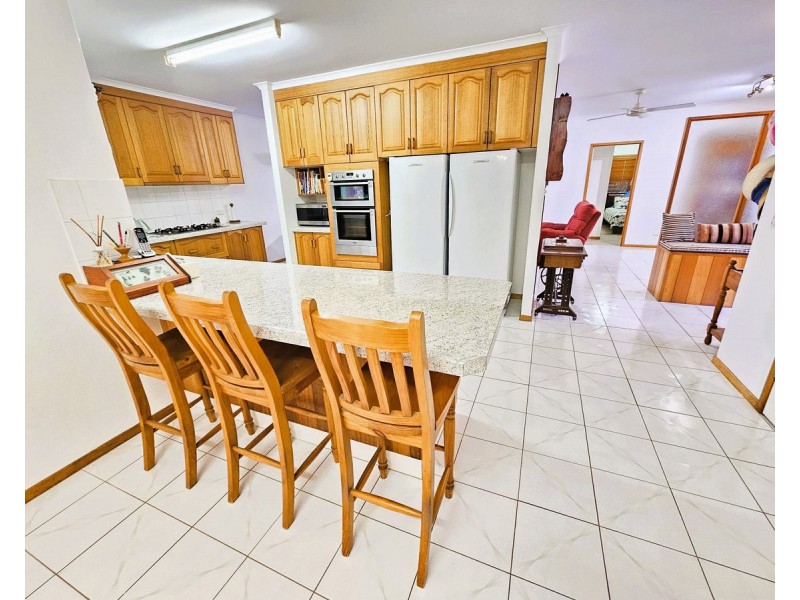 44 Emerald End Close, Mareeba QLD 4880