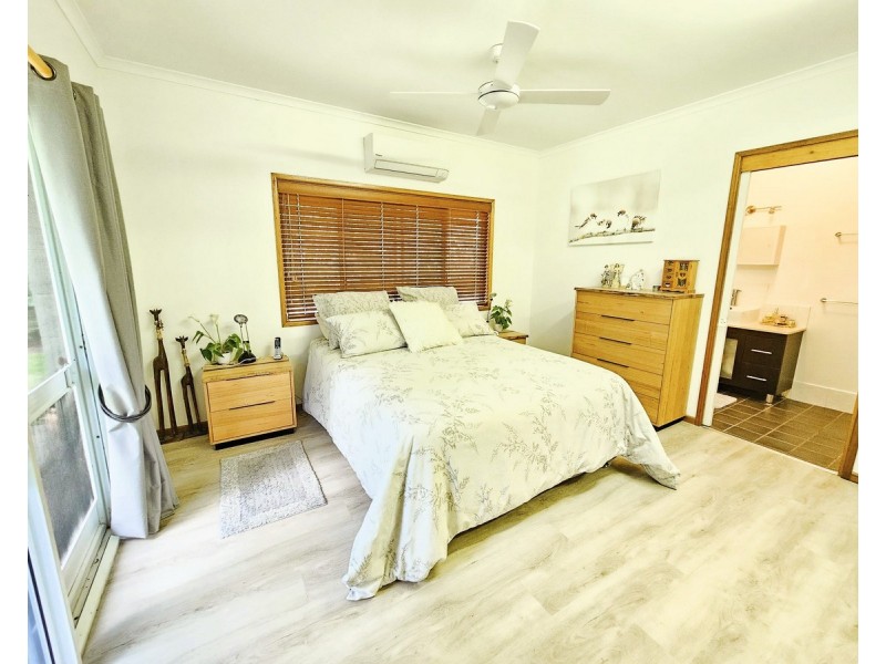 44 Emerald End Close, Mareeba QLD 4880