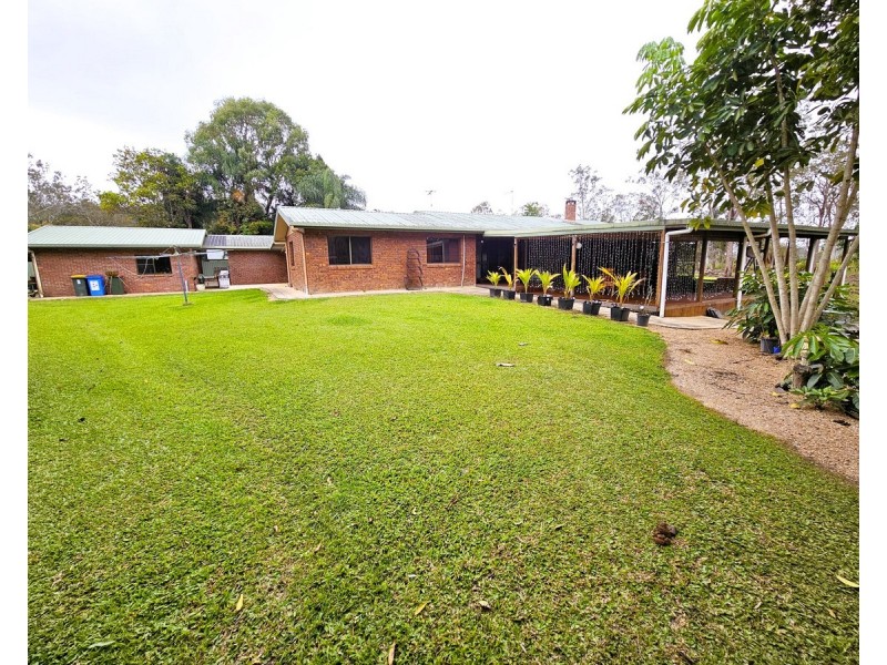 27 Carrington Road, Carrington QLD 4883