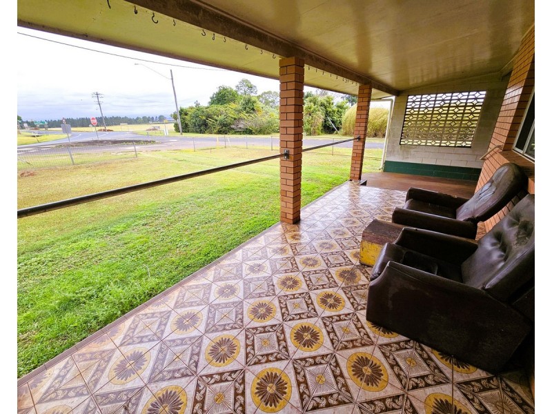 2 Irvine Street, Kairi QLD 4872