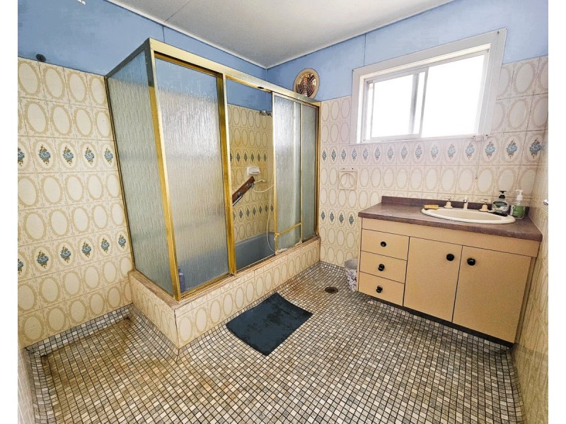 2 Irvine Street, Kairi QLD 4872