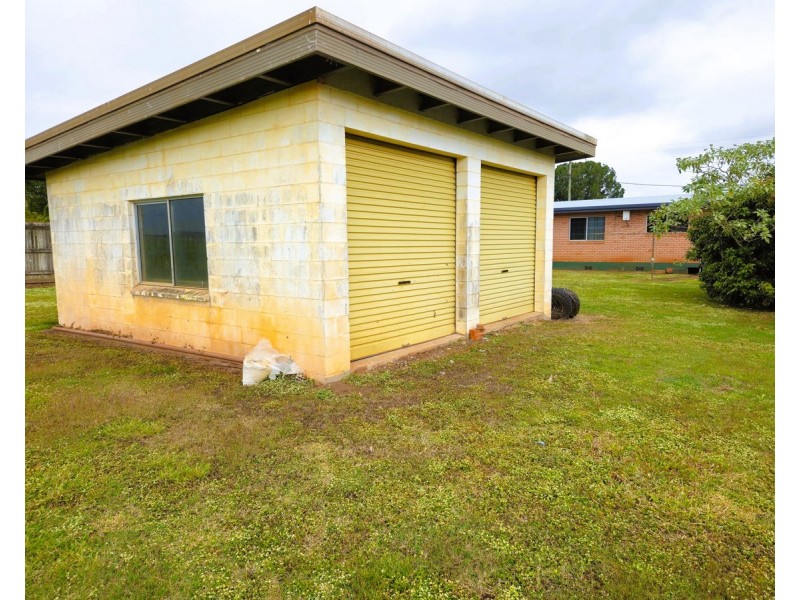 2 Irvine Street, Kairi QLD 4872