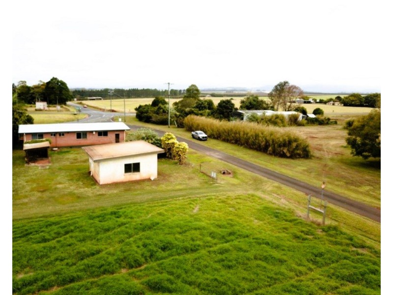 2 Irvine Street, Kairi QLD 4872