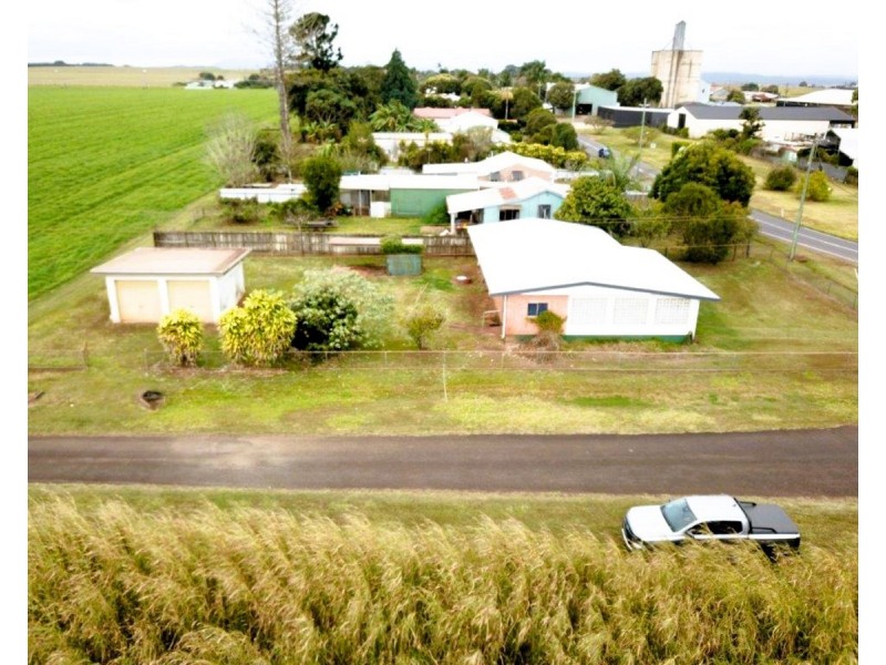 2 Irvine Street, Kairi QLD 4872