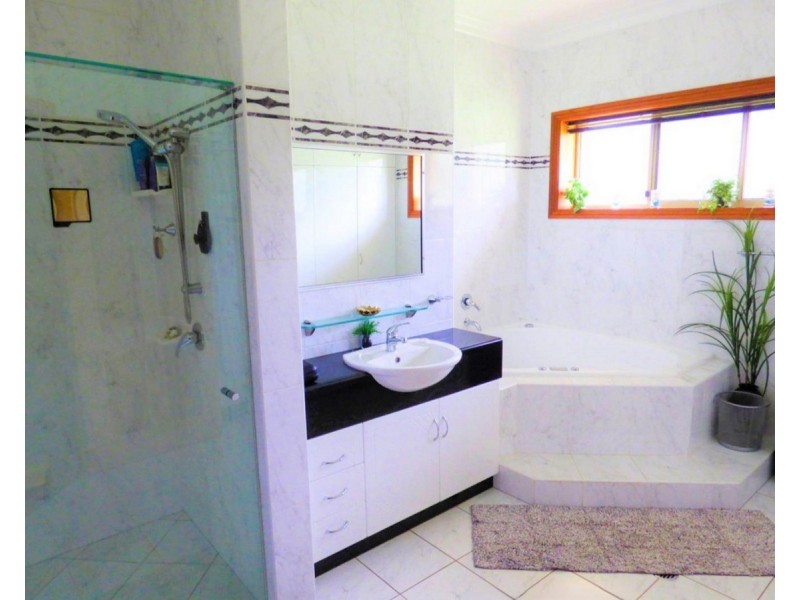 173 Martin Avenue, Mareeba QLD 4880