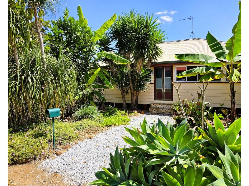 31 Basalt Street, Mareeba QLD 4880