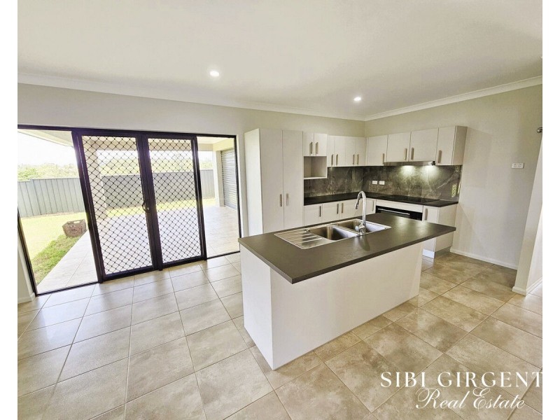 23 Antonio Drive, Mareeba QLD 4880