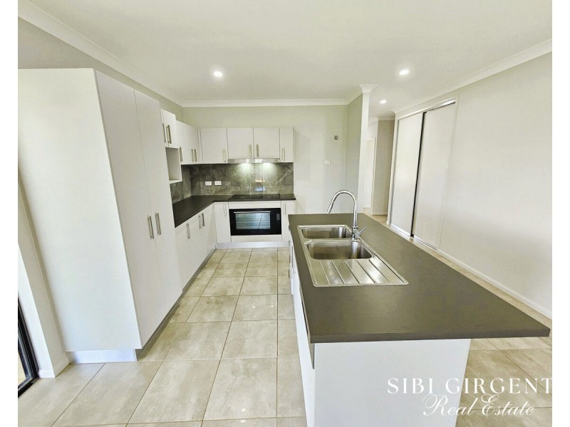 23 Antonio Drive, Mareeba QLD 4880