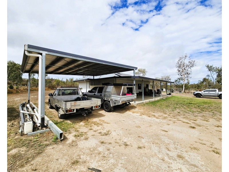 9 Macadamia Street, Arriga QLD 4880