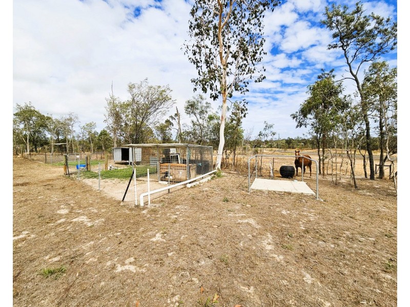 9 Macadamia Street, Arriga QLD 4880