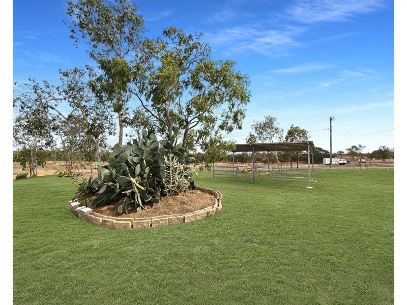 9 Macadamia Street, Arriga QLD 4880