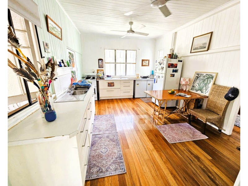 86 Mason Street, Mareeba QLD 4880
