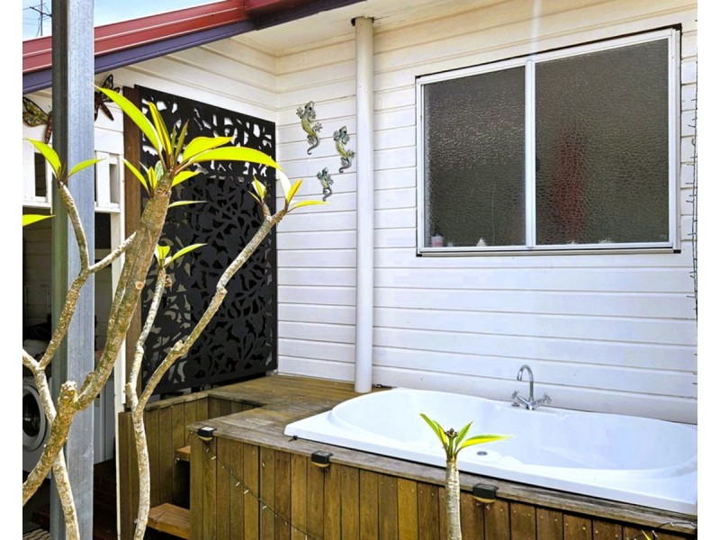 86 Mason Street, Mareeba QLD 4880