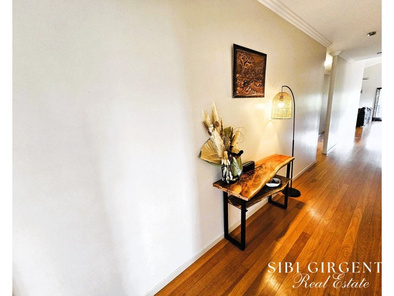 7 River Drive, Mareeba QLD 4880