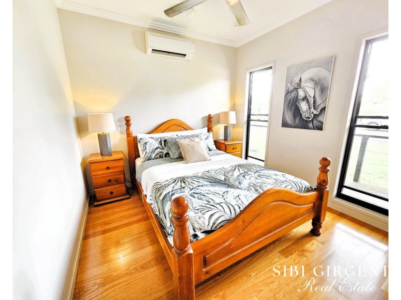 7 River Drive, Mareeba QLD 4880
