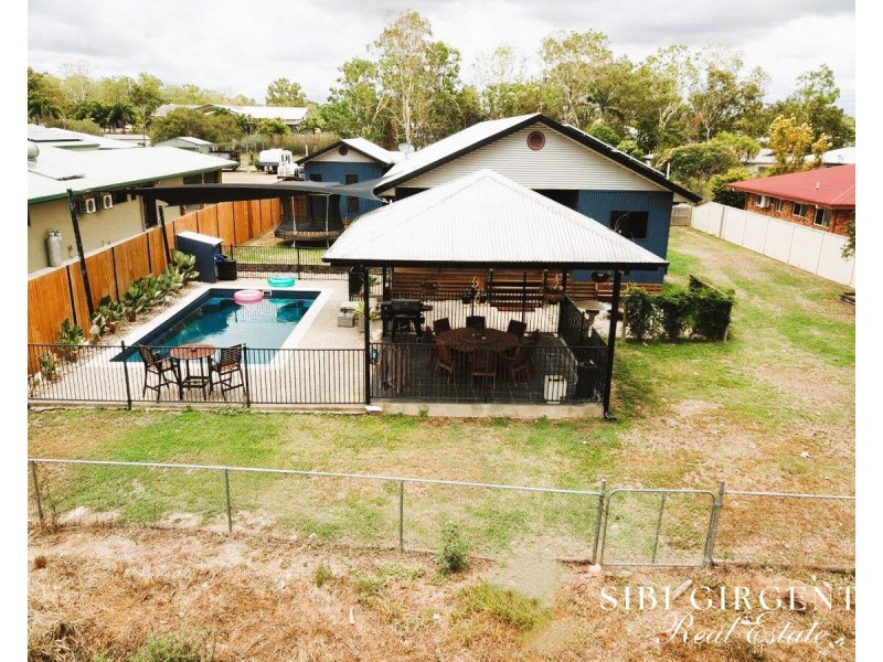 7 River Drive, Mareeba QLD 4880