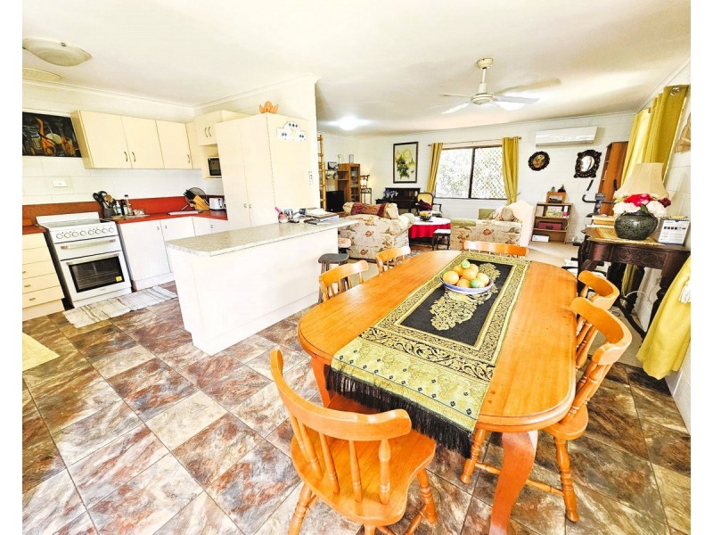 10 Dangaard Street, Mareeba QLD 4880