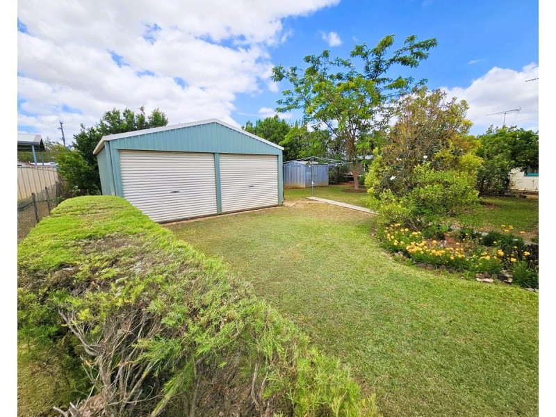 10 Dangaard Street, Mareeba QLD 4880