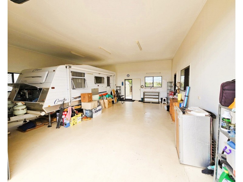 16 Damien Street, Mareeba QLD 4880