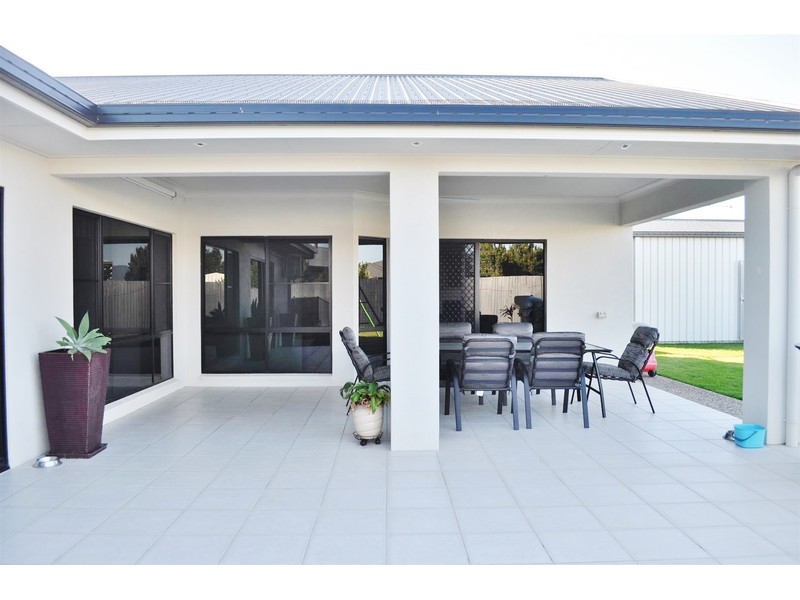 4 Maria Close, Mareeba QLD 4880