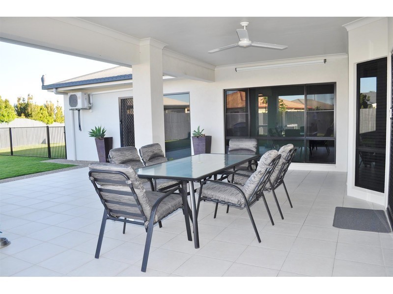 4 Maria Close, Mareeba QLD 4880