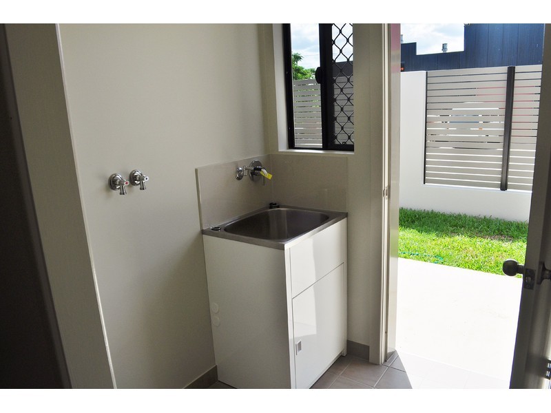 1-8/2-4 Strattmann Street, Mareeba QLD 4880