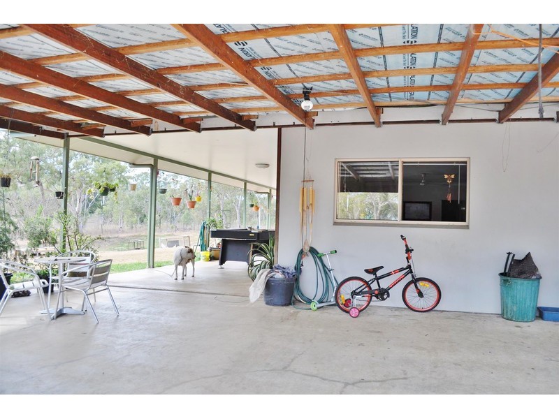 11 Oaky Valley Avenue, Mareeba QLD 4880