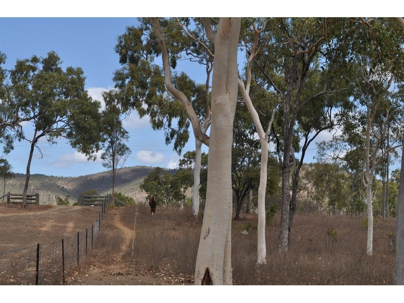 11 Oaky Valley Avenue, Mareeba QLD 4880