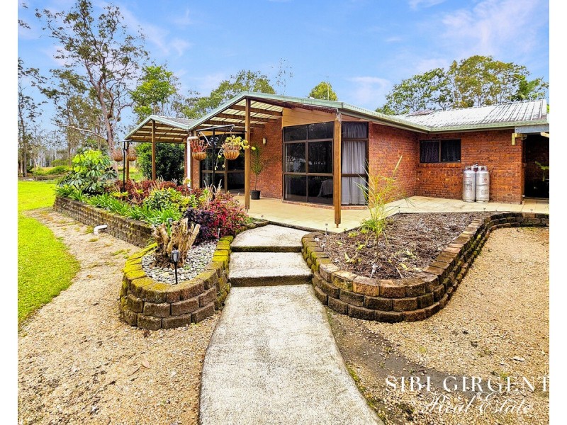 27 Carrington Road, Carrington QLD 4883
