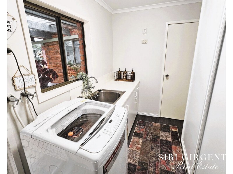 27 Carrington Road, Carrington QLD 4883