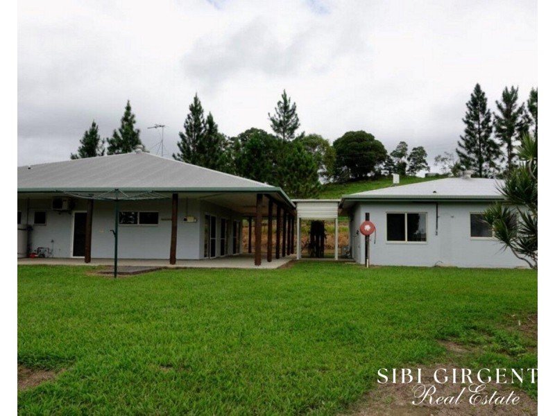 1297 Mt Molloy Street, Mossman QLD 4873