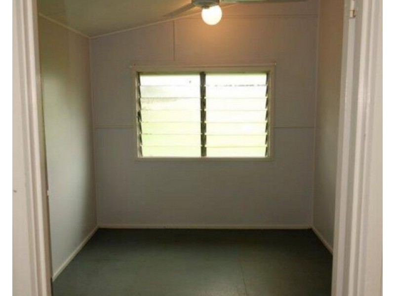 1297 Mt Molloy Street, Mossman QLD 4873
