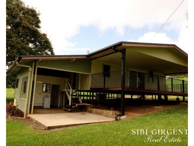 1297 Mt Molloy Street, Mossman QLD 4873
