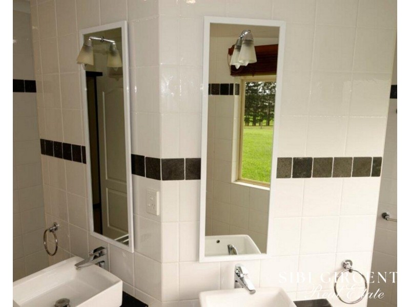 1297 Mt Molloy Street, Mossman QLD 4873