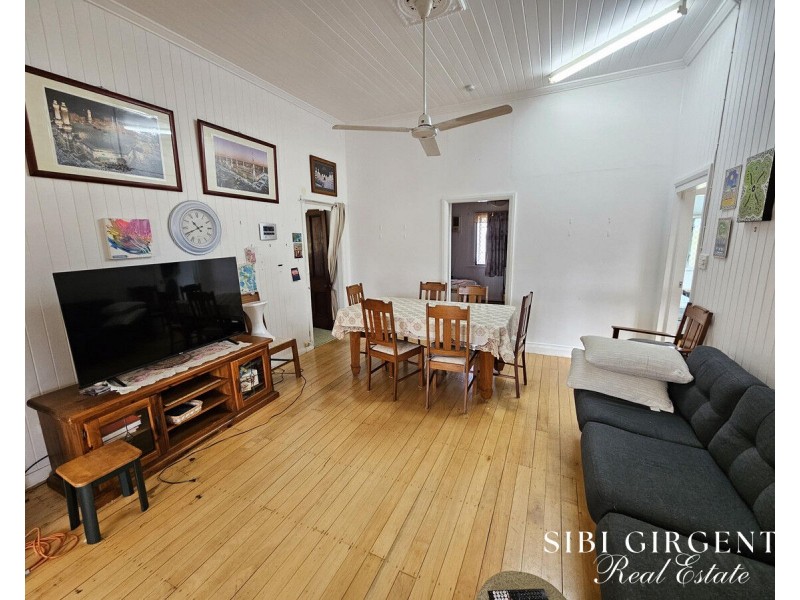 30 Atherton Street, Mareeba QLD 4880