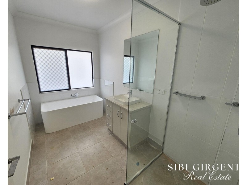 7 Elsie Close, Mareeba QLD 4880