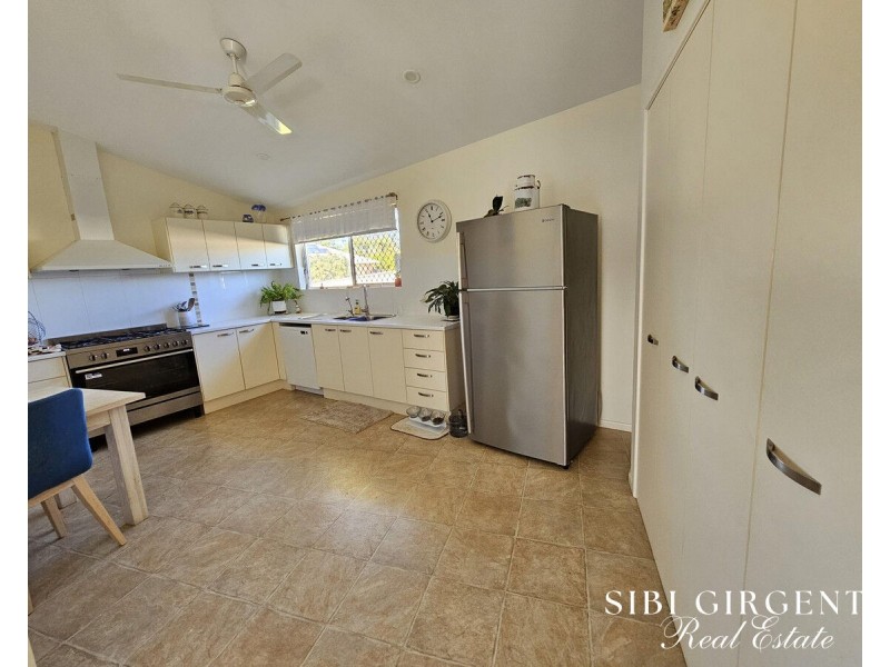 15 Brenaden Close, Dimbulah QLD 4872