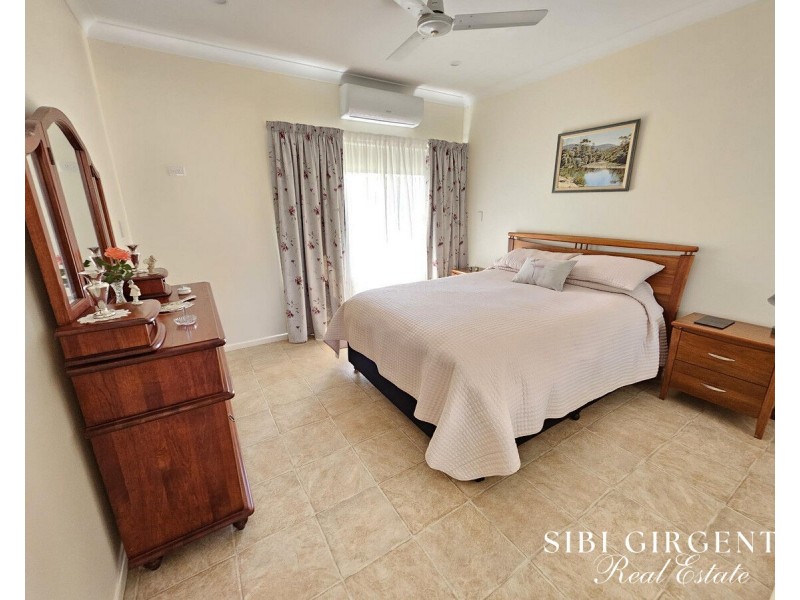 15 Brenaden Close, Dimbulah QLD 4872
