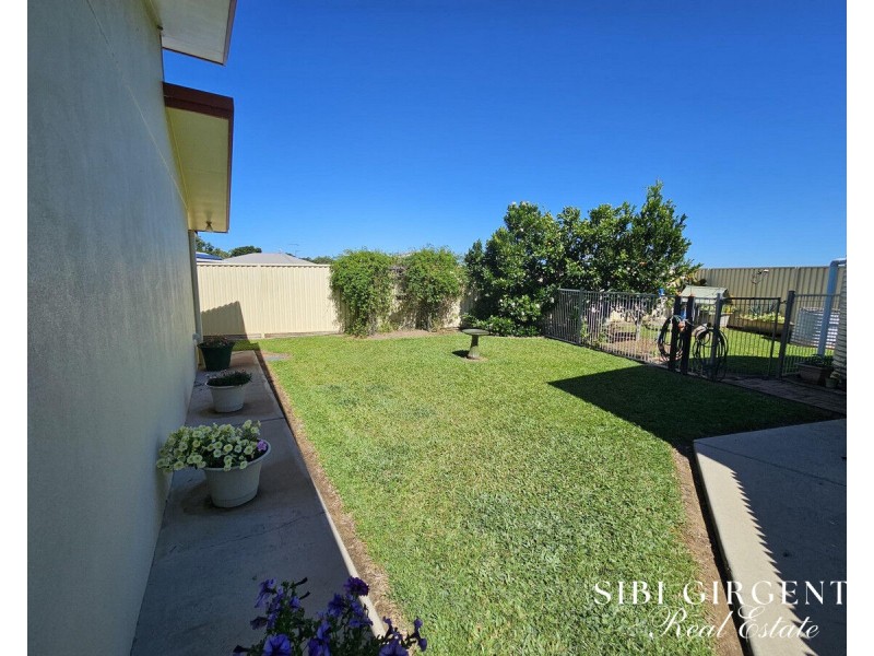 15 Brenaden Close, Dimbulah QLD 4872